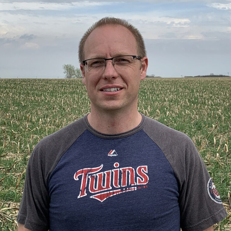 Nathan Hesse Minnesota Soil Health Coalition Mentor Board Member 768x768